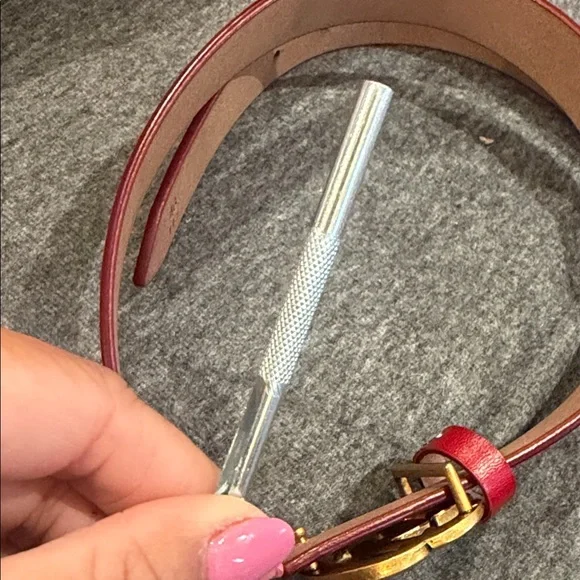 Red Belt with Golden Buckle - brand new - Picture 5 of 5